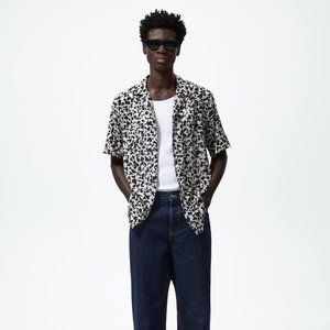 Zara Men's Geometrical Raised Detail Shirt – Ecru, Size XL